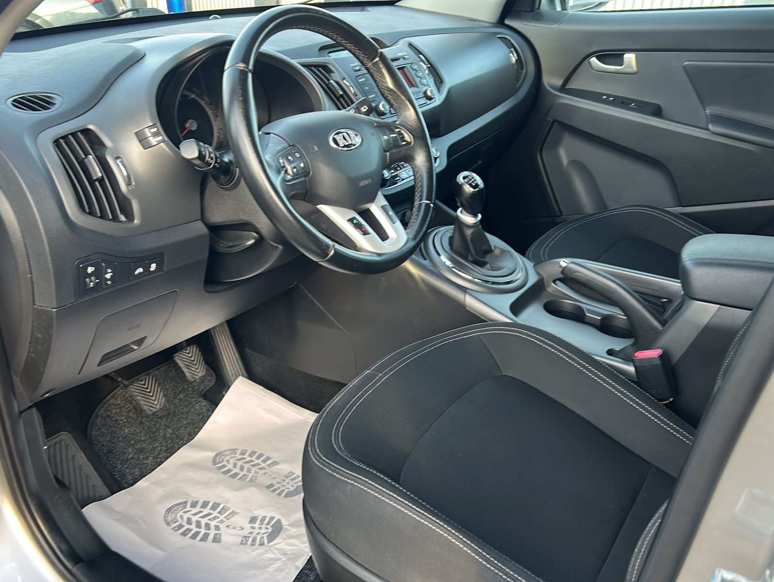 Fahrzeugabbildung Kia Sportage 2,0 Attract 2WD