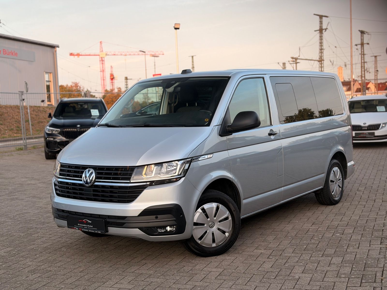 Volkswagen Volkswagen T6.1 2.0 TDI Multivan DSG*ACC*AHK*Stand