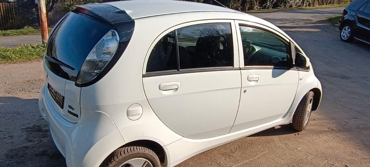 Mitsubishi I-MIEV ,67000 km , neu TÜV bis 04.202