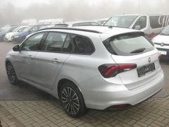 Fahrzeugabbildung Fiat Tipo Kombi Life 1.0