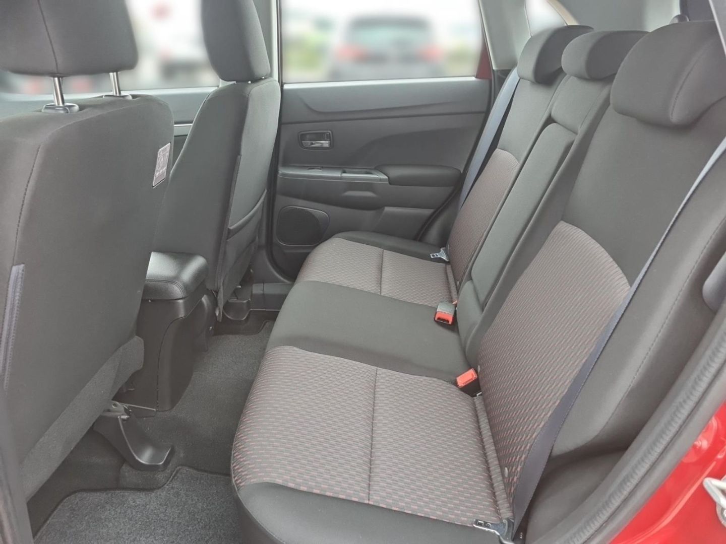 Fahrzeugabbildung Mitsubishi ASX Edition 100 2WD Klima Service Neu HU/AU