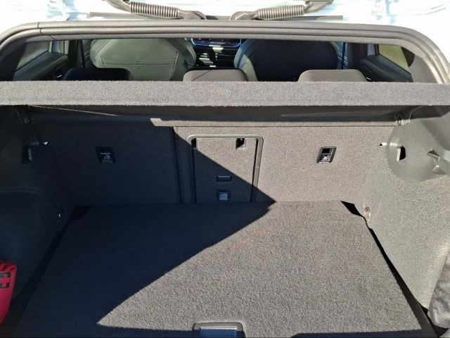 GOLF VIII 1.5 eTSI DSG R-LINE