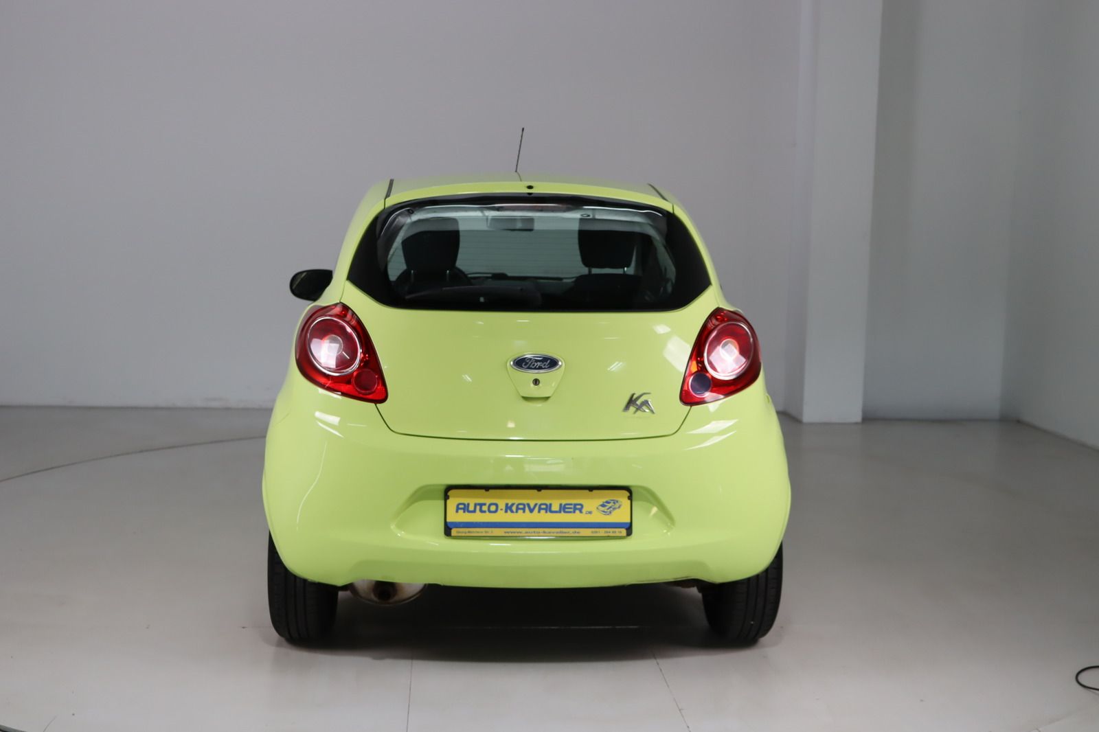 Fahrzeugabbildung Ford Ka 1.2 * 8-fach bereift * HU/AU bis 07.2026