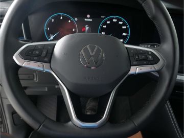Volkswagen Touareg - 11