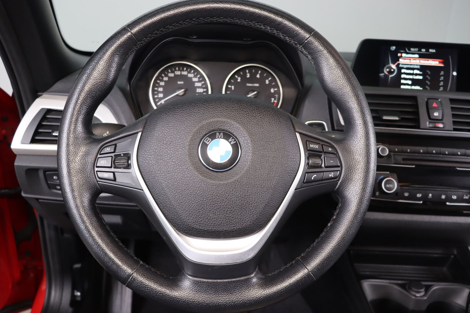 Fahrzeugabbildung BMW 220 i  * Xenon * Navi * Lenkradhzg. * Leder