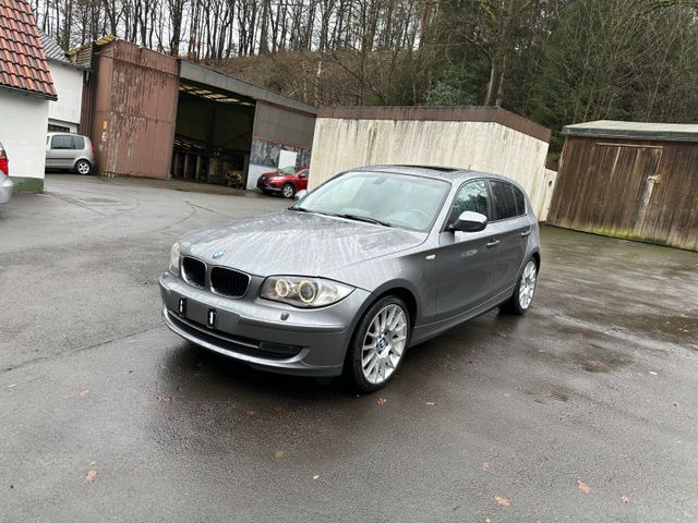 BMW 120 Baureihe 1 Lim. 120d Leder,Navi,SHZ,PDC