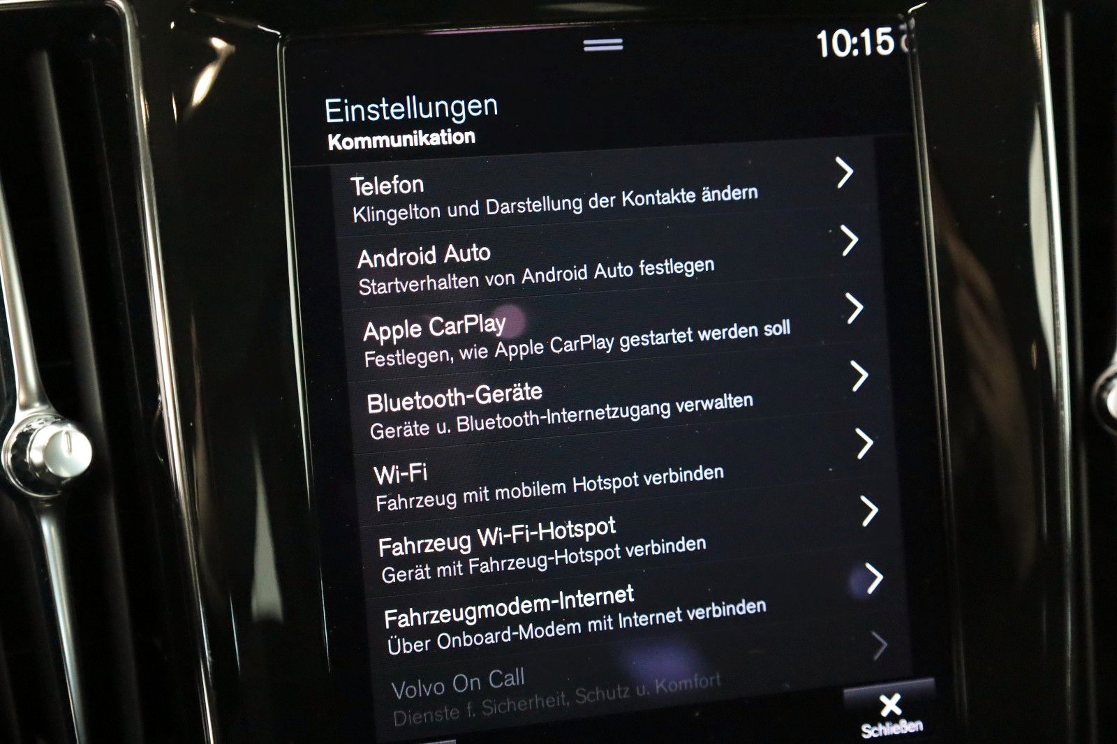 Fahrzeugabbildung Volvo V60 Momentum Pro,T.Leder,Navi,LED,SH,Kamera,DAB