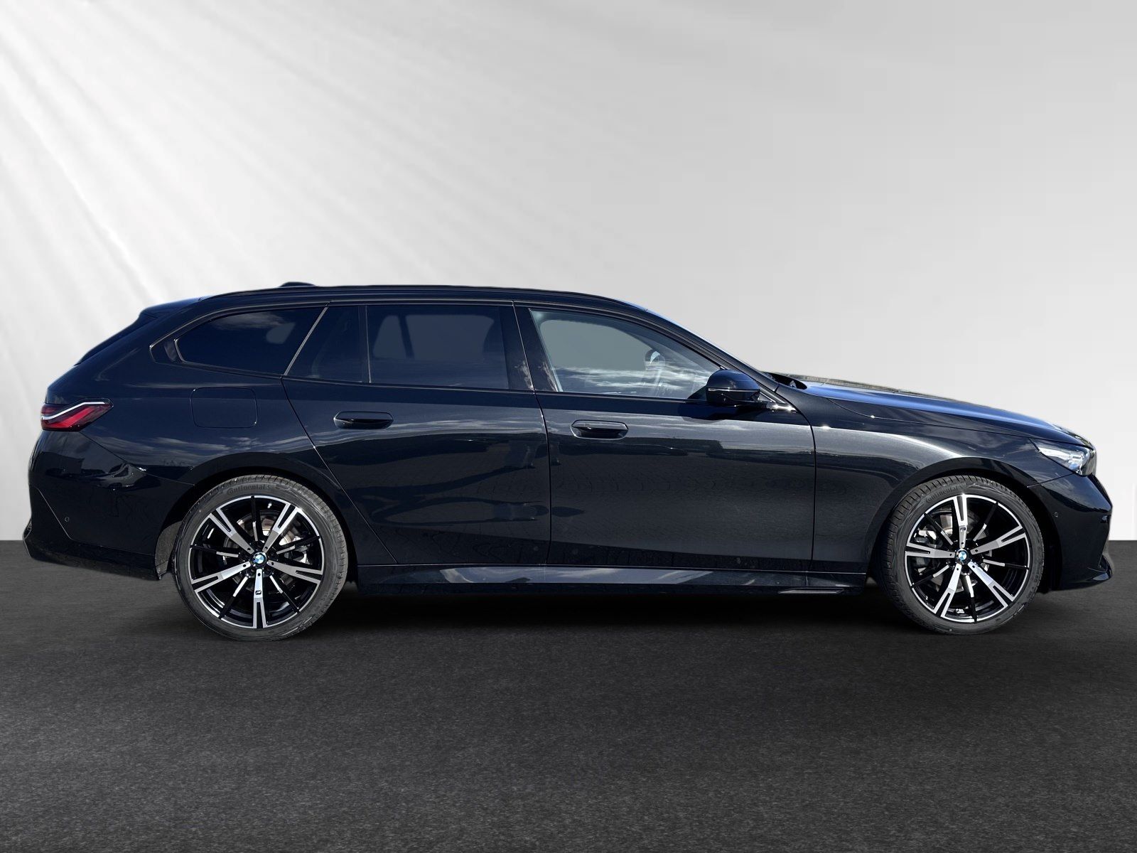 BMW 520d Touring M Sport AHK 20 LMR Head-Up DAProf foto 2