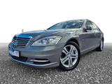 Mercedes-Benz S 400 HYBRID AHK HARMAN ACC 1. HAND GEPFLEGT /// - silberne Mercedes-Benz S 400