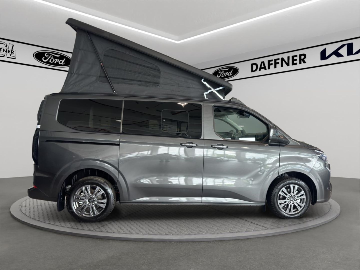 Fahrzeugabbildung Ford Nugget Camper Titanium Aufstelldach FWD