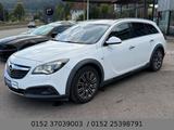 Opel Insignia A Country Tourer 4x4 Behindertengerecht - Opel Insignia: Tourer Country