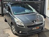 Peugeot 5008 Family 2.0l*PANO*HUD*TEMPO*PDC*SZHG*KLIMA* - gebrauchte Peugeot 5008 aus dem Jahr 2011