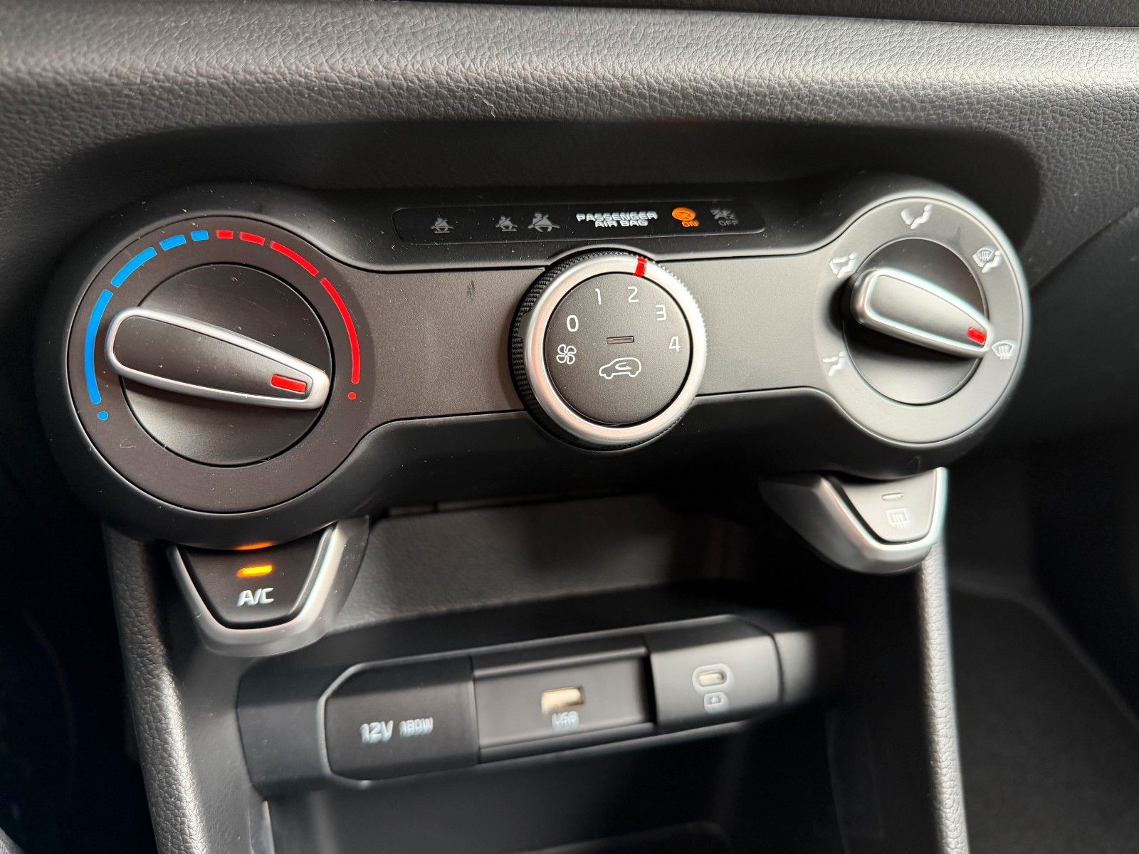 Fahrzeugabbildung Kia PicantoPE2 1.0 GDI AMT VISION