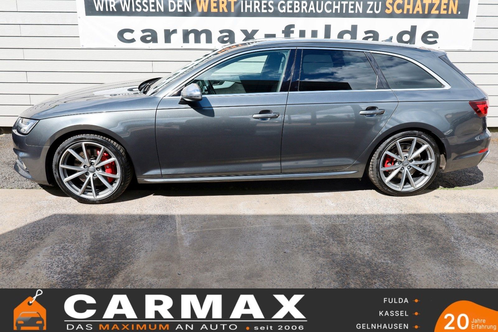 Fahrzeugabbildung Audi S4 Avant 3.0 TFSI quattro TLeder,Navi,Kamera,AHK
