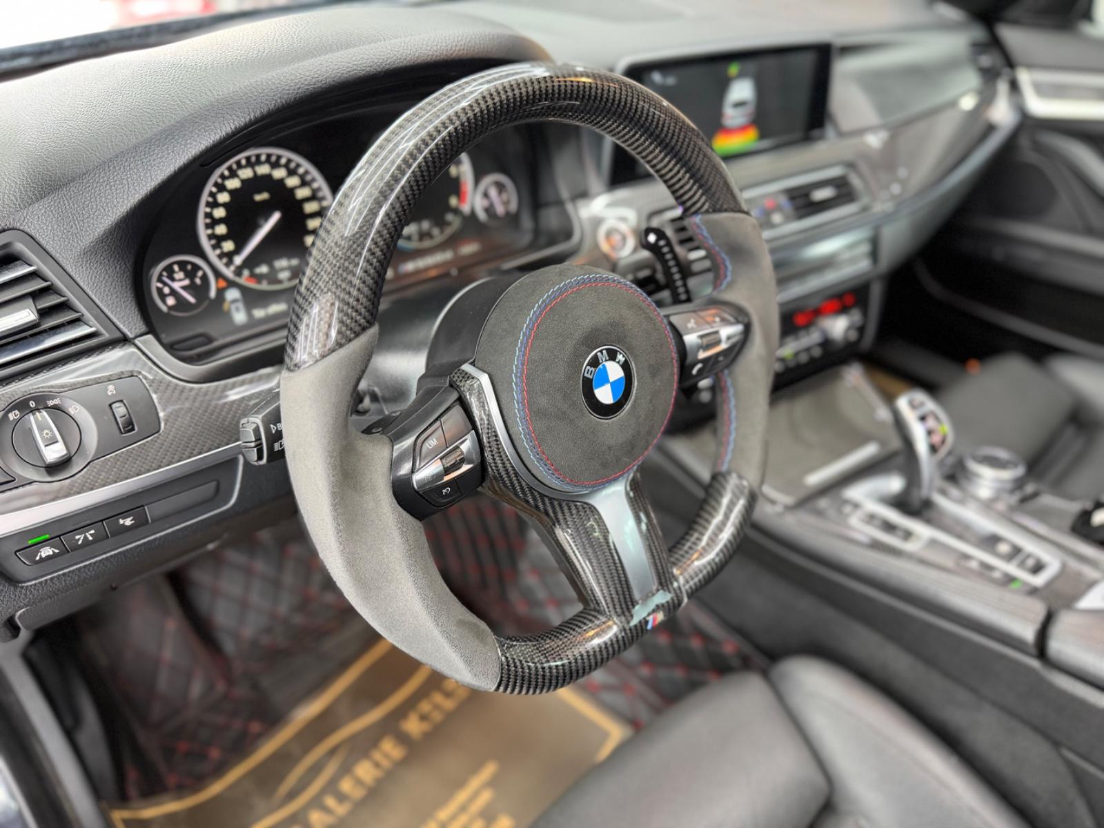 BMW M550 D 3.0 381ch XDRIVE BVA Pack M Toit pano Sièges chauffants cuir Historique présent - 2EME MAIN
