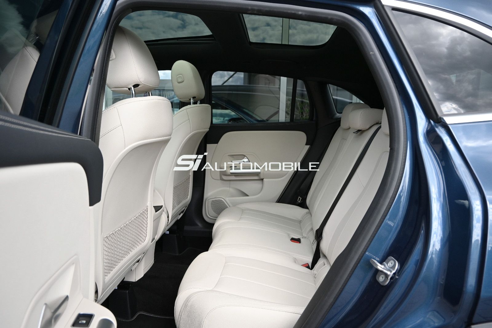 Fahrzeugabbildung Mercedes-Benz GLA 200 d 4MAT. Progressive °AHK°PANORAMA°