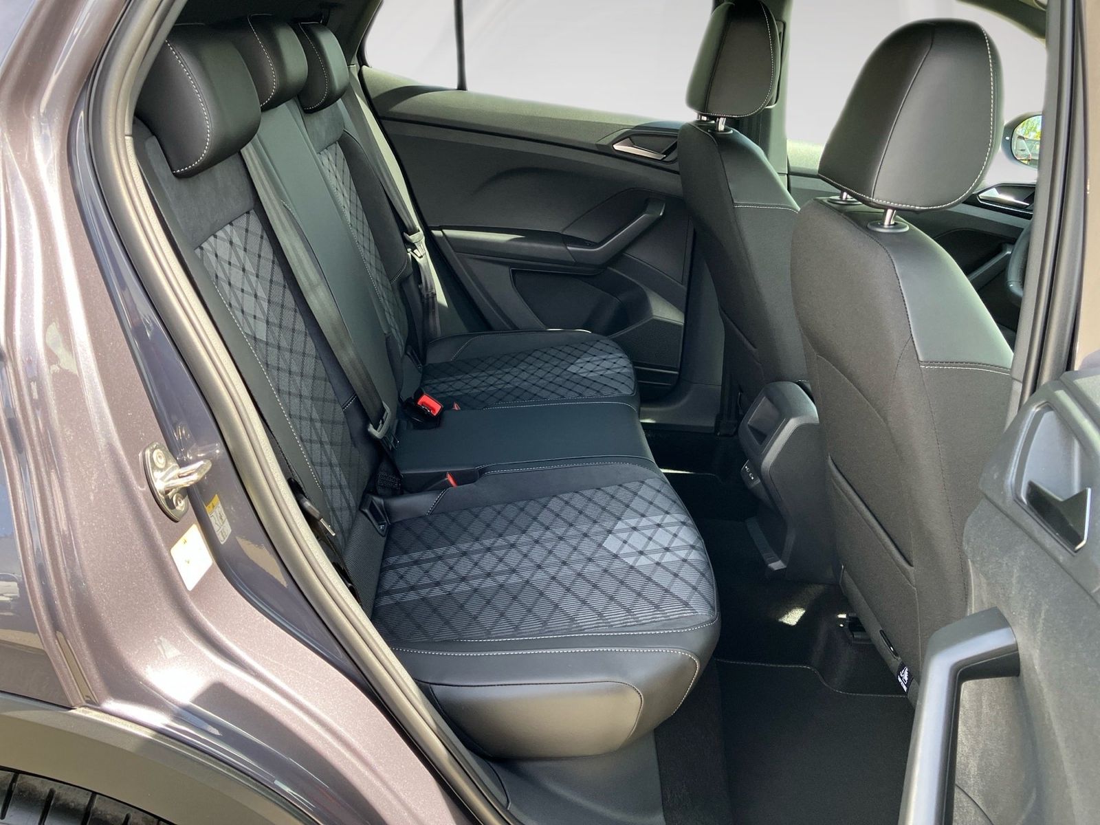 Volkswagen T-Cross - Bild 10