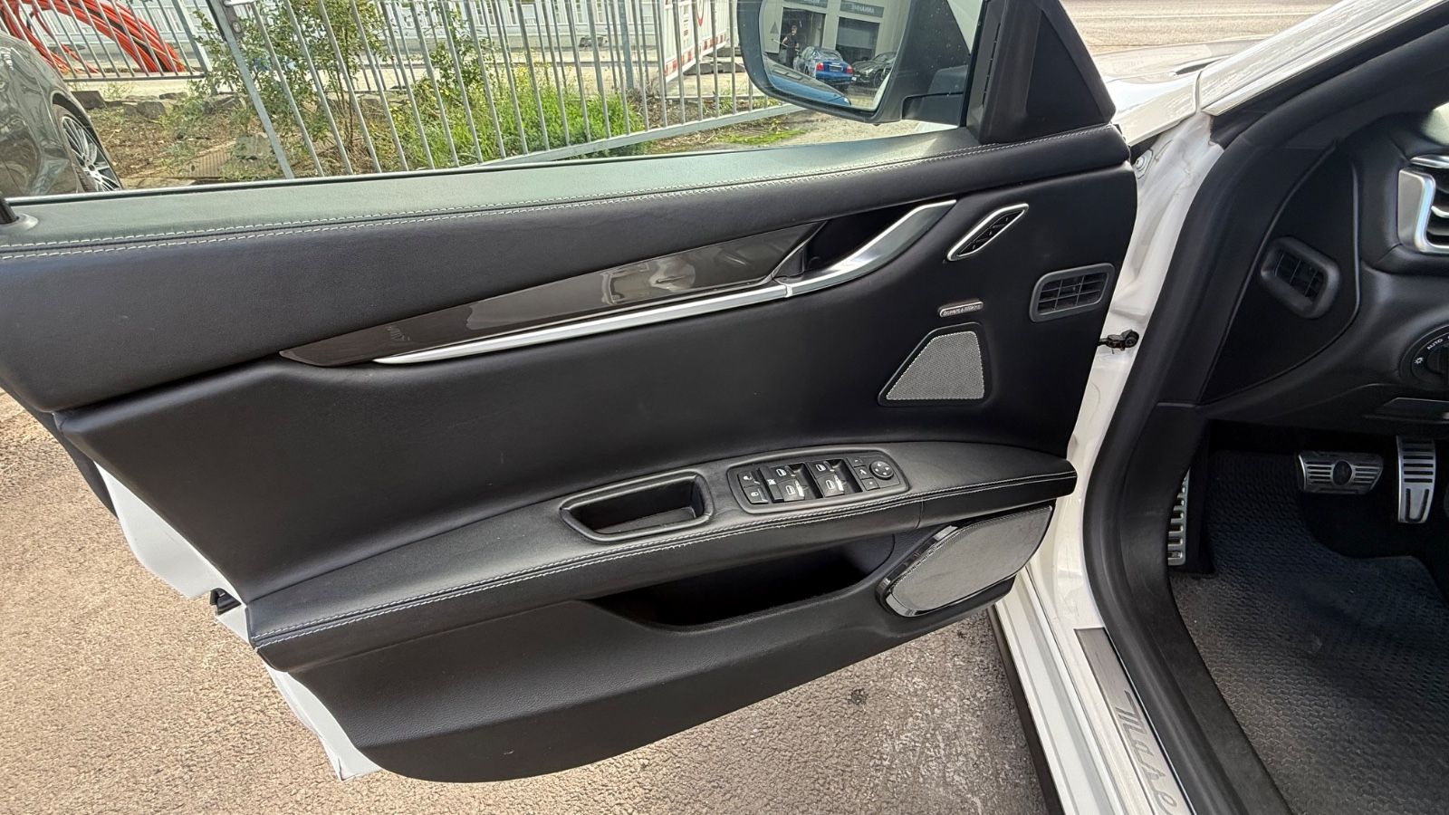 Fahrzeugabbildung Maserati Ghibli S Q4 Facelift