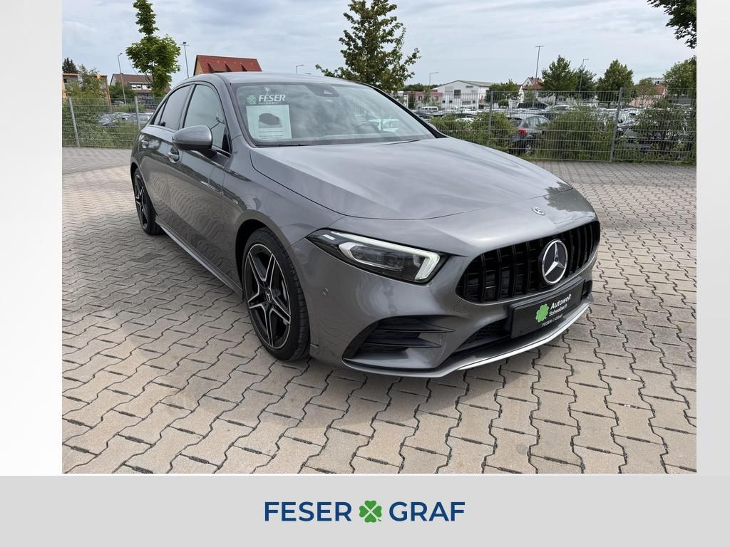 Mercedes-Benz A 35 AMG Limousine 4Matic DCT LED NAVI SHZ 18