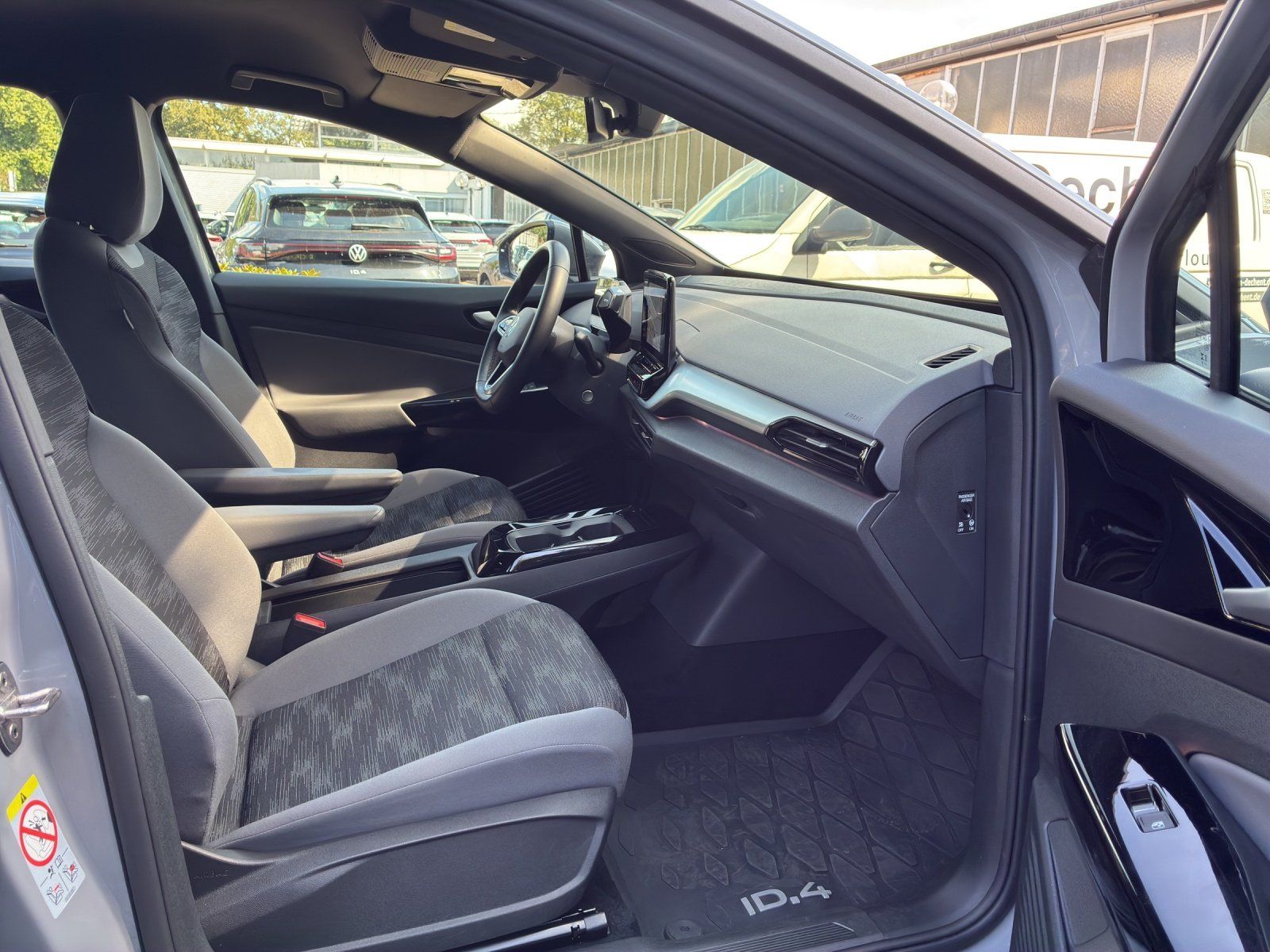 Fahrzeugabbildung Volkswagen ID.4 Pro Performance W mit Infotainment-Paket