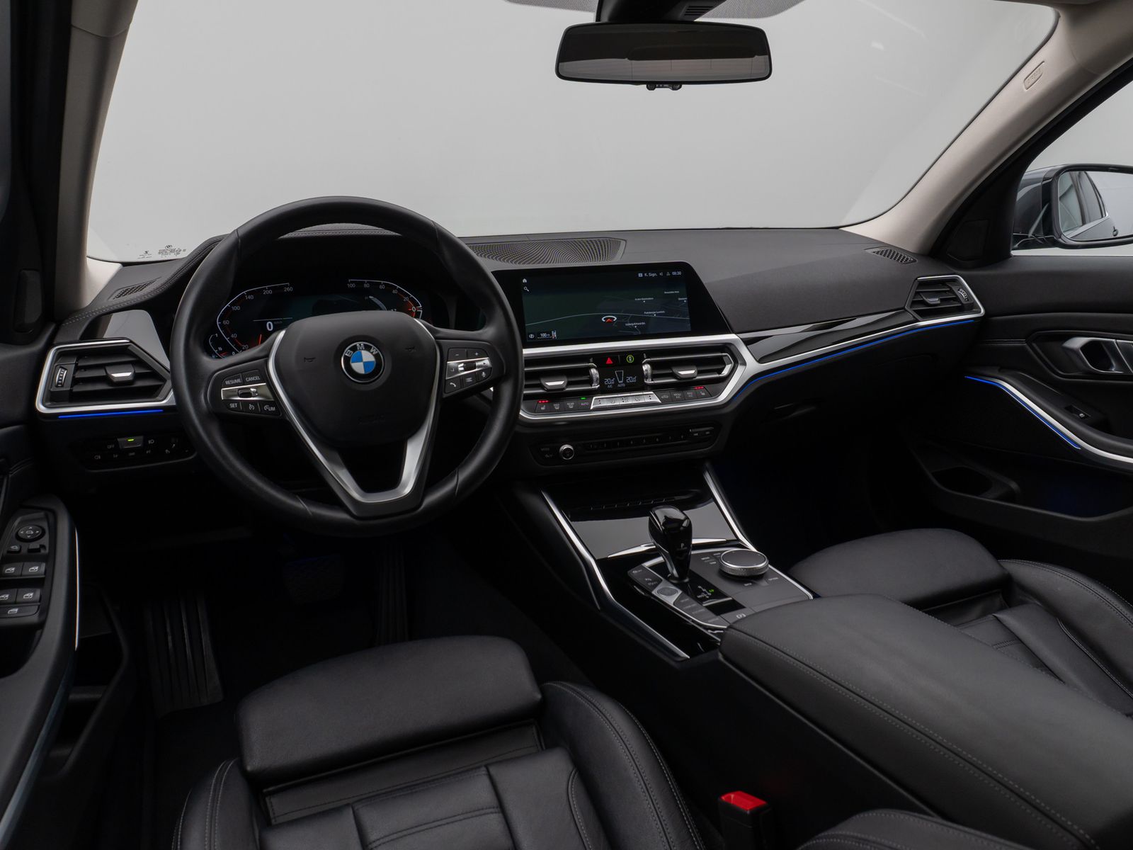 Fahrzeugabbildung BMW 320i xD Luxury Line El.Glasdach Kamera HiFi AHK