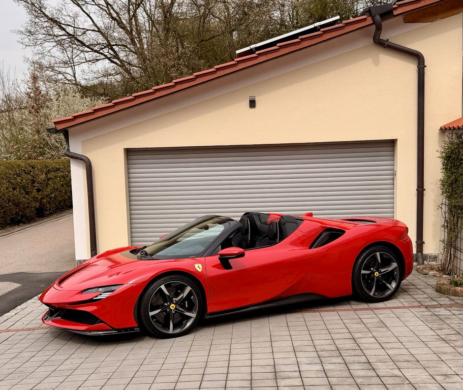 Image of Ferrari SF90