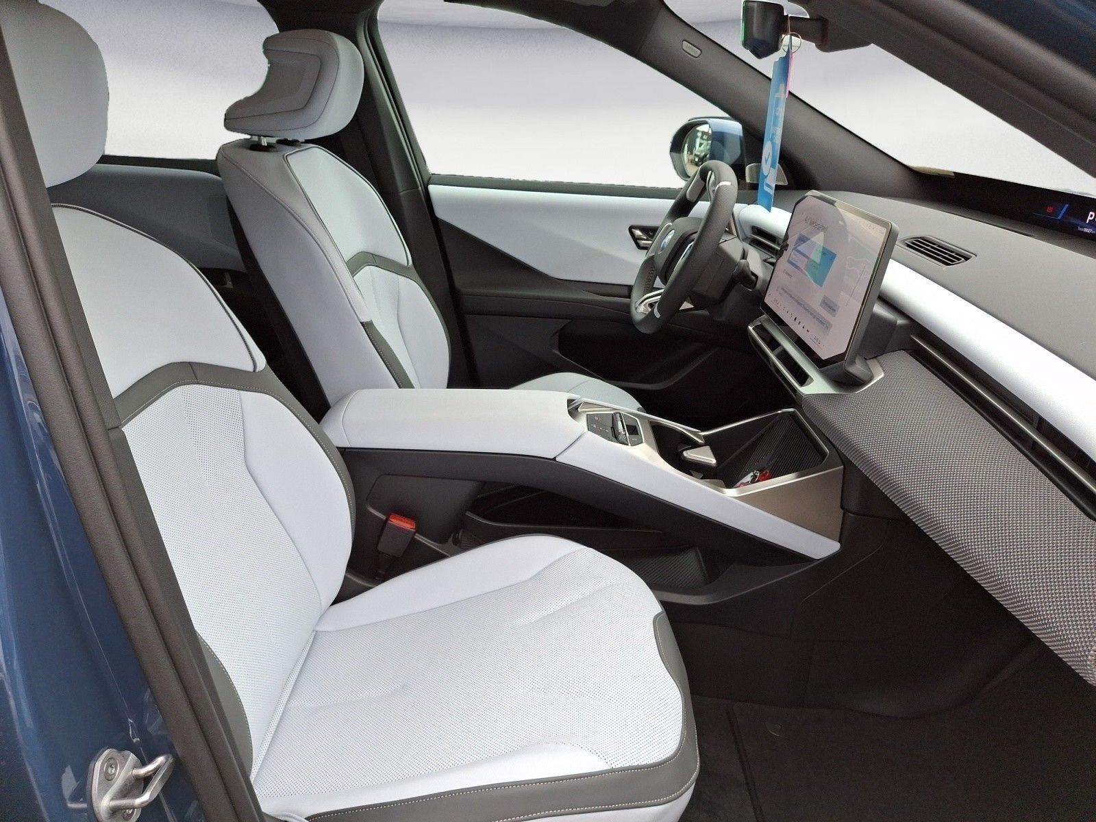 BMW iX3 - Bild 10