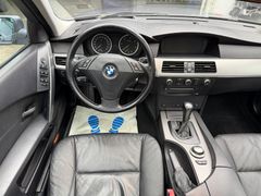 Fahrzeugabbildung BMW 525 d Touring HeadUp Xenon Pano Leder PDC