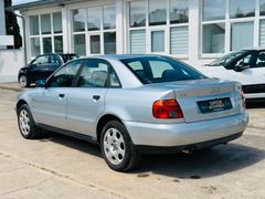 AUDI A4 1.8 Automatik*Klima*TÜV*Garantie*Rarität