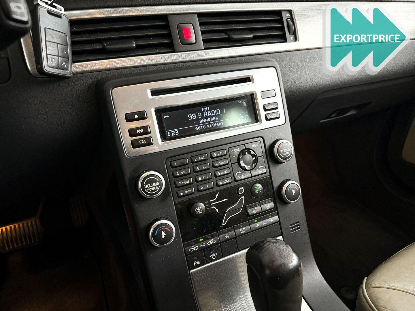 Volvo V70 2008 — photo 17