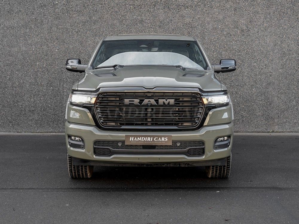 Dodge 2026 5.7L V8 HEMI! RAM 1500 Laramie € 75500 imagem 2