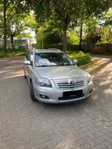 Toyota Avensis T25 - Toyota Avensis Gebrauchtwagen in Bremen