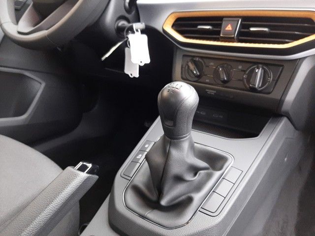 Fahrzeugabbildung Seat Ibiza Hola 1.0MPI LED MFL PDC Klima DAB+ 0,99%