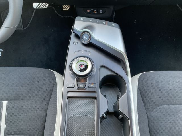 Fahrzeugabbildung Kia EV6 PE GT-LINE 4WD Elektro 84 KwH *WP*GD*ASS+*SD