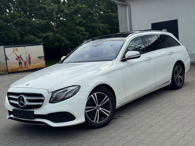 MERCEDES-BENZ E 220 d T-Modell/PANO/ACC/WIDESCREEN/LED/KEYLESS