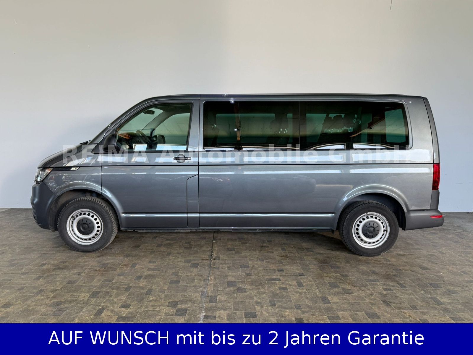 Fahrzeugabbildung Volkswagen T6.1 Bus 2,0 Diesel L 2, 9 Sitzer, Automatik