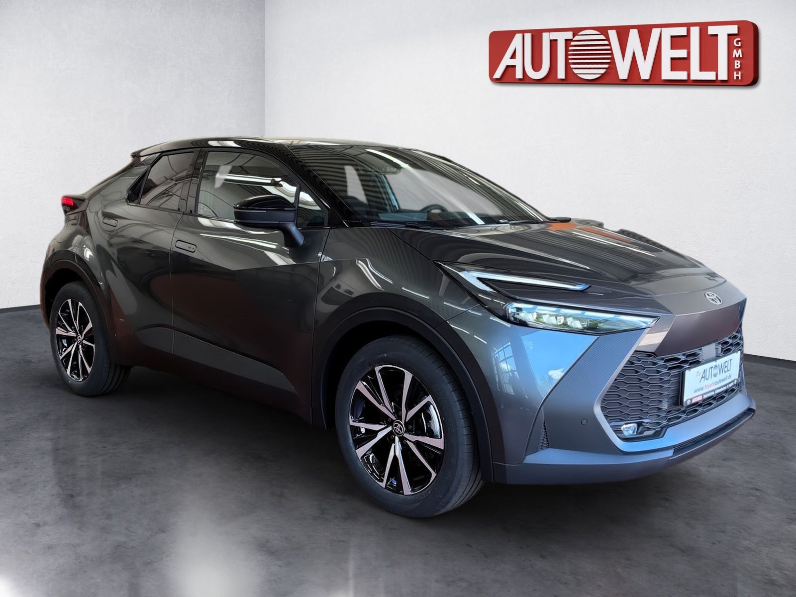 Fahrzeugabbildung Toyota C-HR 2.0 PHEV Plug-In Teamplayer LED,Navi,SHZ,AC