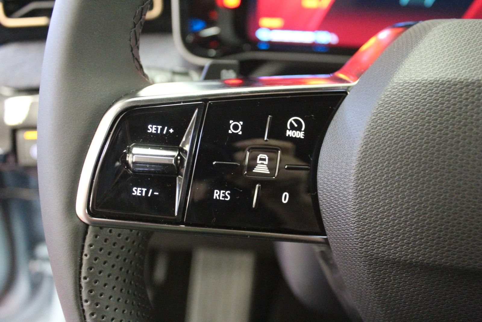 Fahrzeugabbildung Renault R 4 150 Comfort Range Techno*Winterpaket*