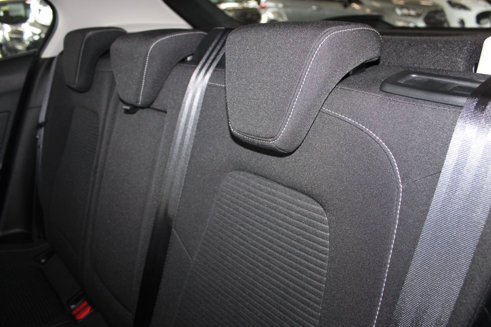 Fahrzeugabbildung Ford Focus Titanium LED WinterPaket DAB NAVI 1.Hand