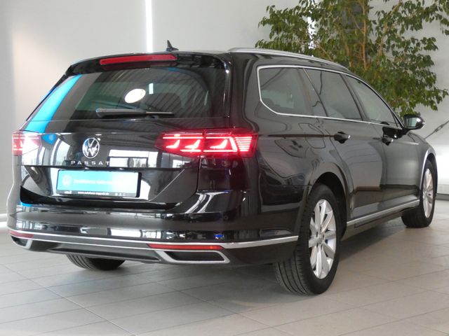 Passat Variant 2.0 TDI Elegance AHK NAVI MATRIX