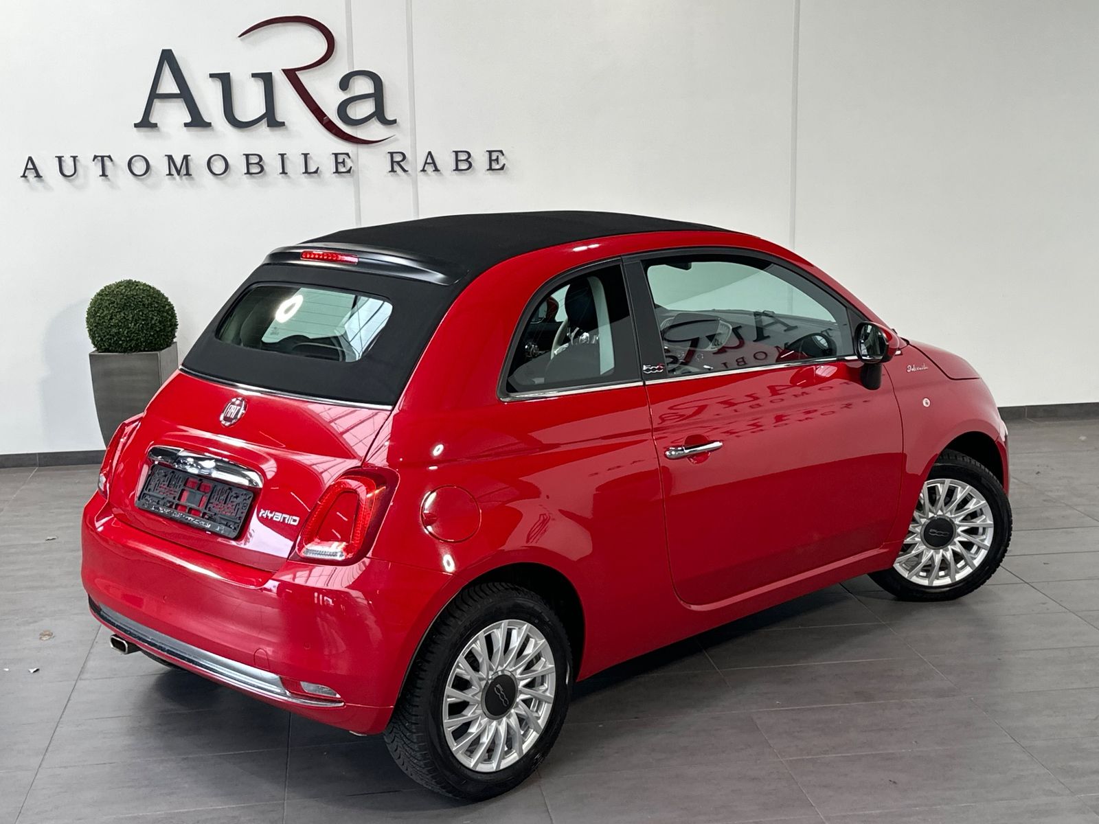 Fahrzeugabbildung Fiat 500C 1.0 GSE Mild-Hybrid Dolcevita CARPLAY