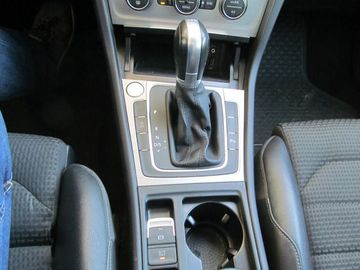 Volkswagen Golf - 11