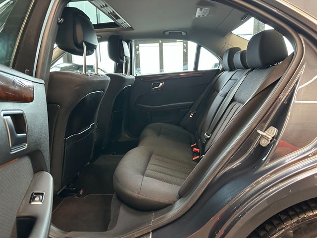 MYAUTOCENTER – Gebraucht- und Jahreswagen mit Werkstattservice in Pfaffenhofen Mercedes-Benz E 220 CDI Limousine BlueEfficiency *2. Hand*SHZ*