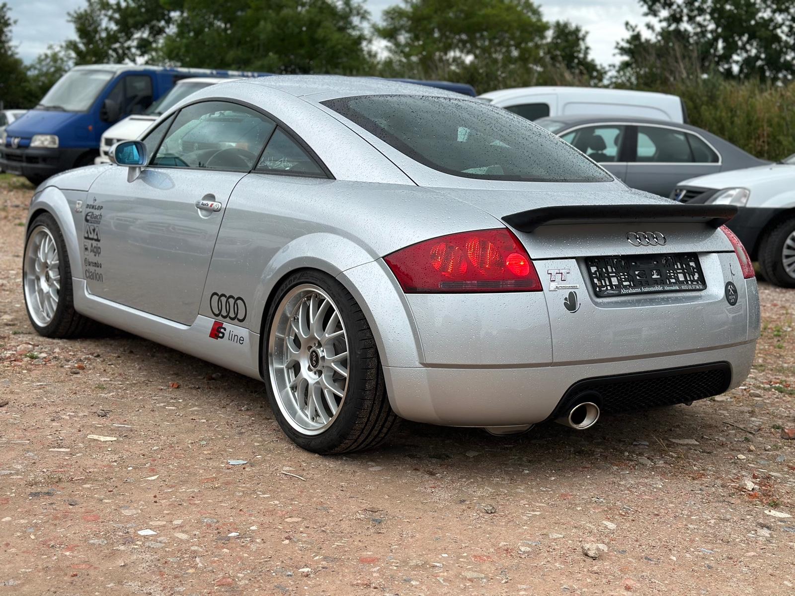 Audi TT Coupe/Roadster 1.8 T Coupe/SCHECKHEFTGEPFLEGT