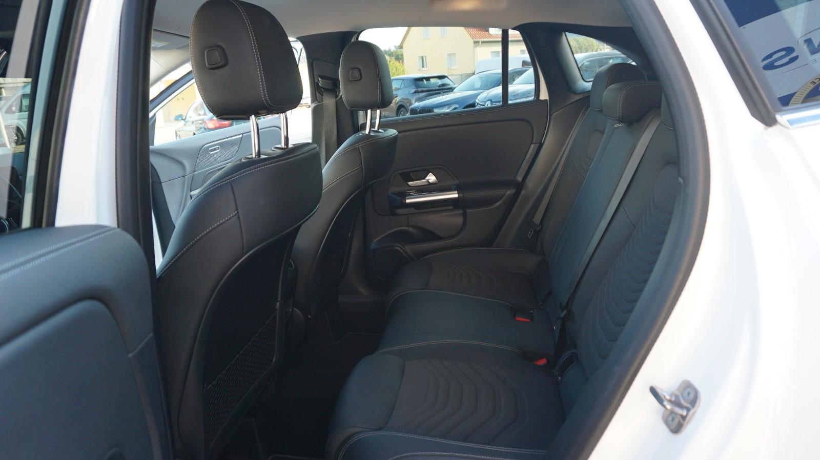 Mercedes-Benz GLA d Progressive Teilleder SHZ VDD Mwst, миниатюра 21