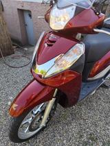 Honda SH300i - Nur 3.200 km, TÜV, Inspektion NEU - HONDA SH 300I
