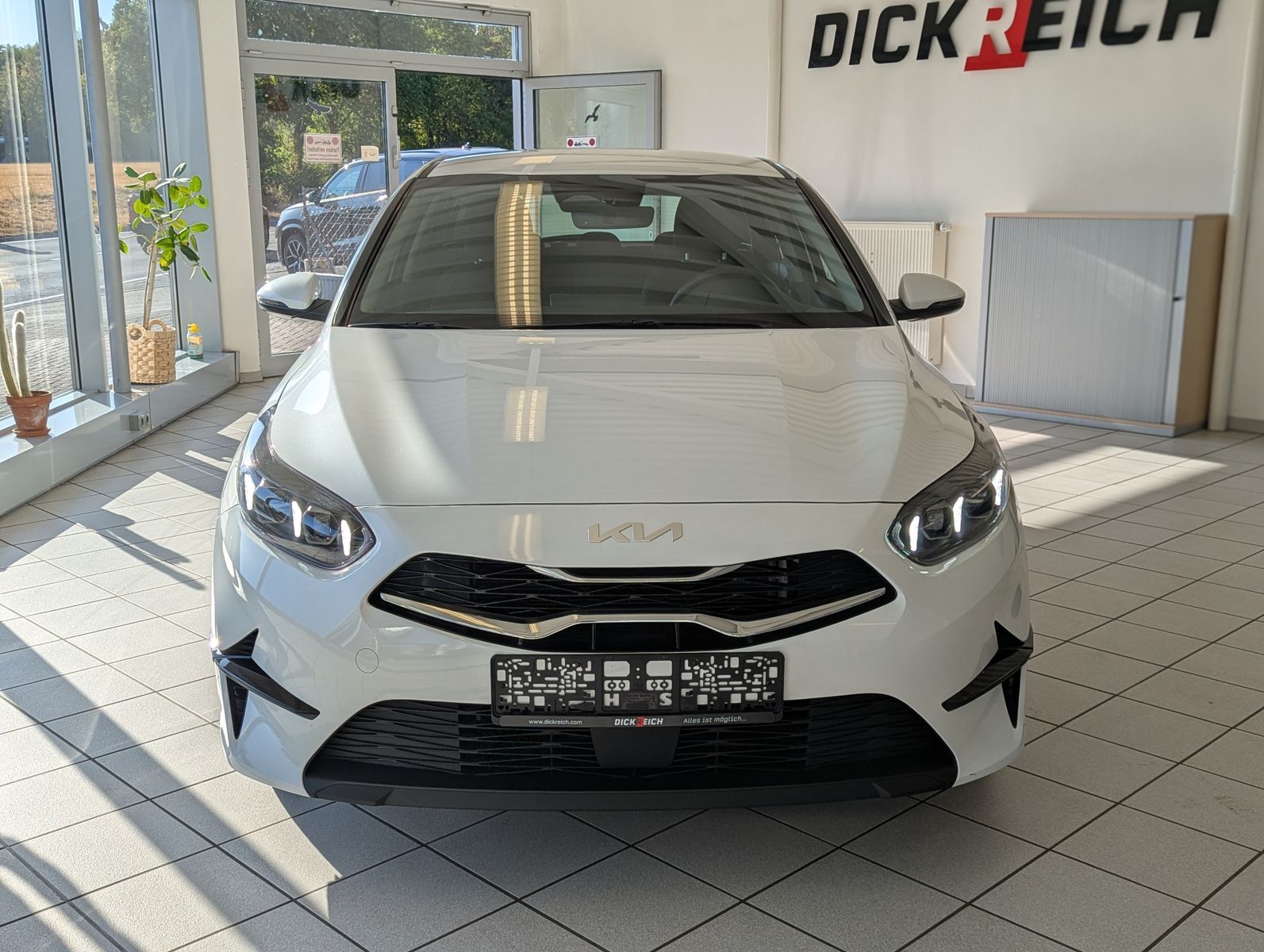 Fahrzeugabbildung Kia cee'd / Ceed 1.5 Spirit JBL ACC Kamera 7J-Gar
