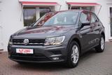 Volkswagen Tiguan 1.4  TSI Comfortline App-Connect PDC USB - : Geländewagen, Us