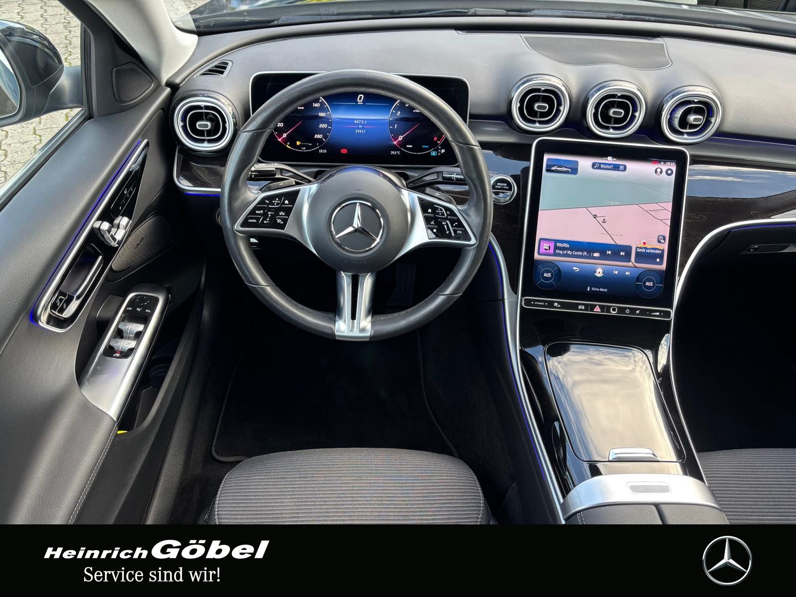 Fahrzeugabbildung Mercedes-Benz C 180 AVANTGARDE*AHK*LED*DISTRONIC*PRE-SAFE*