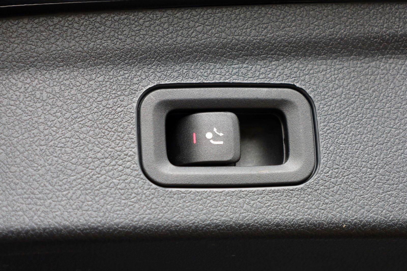 Fahrzeugabbildung Mercedes-Benz GLE 350de 4M Leder,Navi,LED,Kamera,SH,PDC,ParkP.